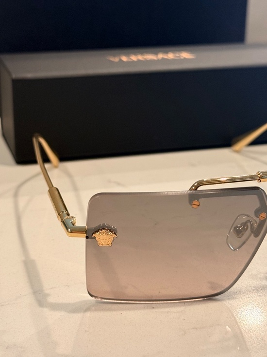 Versace *BRAND NEW* Full Set 0VE2245 Sunglasses Gold Frame, Gray Lenses, 60MM main image 5